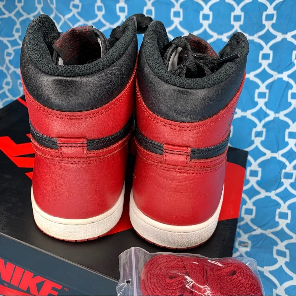 Nike Men’s size 9 Air Jordan 1 high Banned Retro OG bred black red 2016 rare vtg - Picture 4 of 12